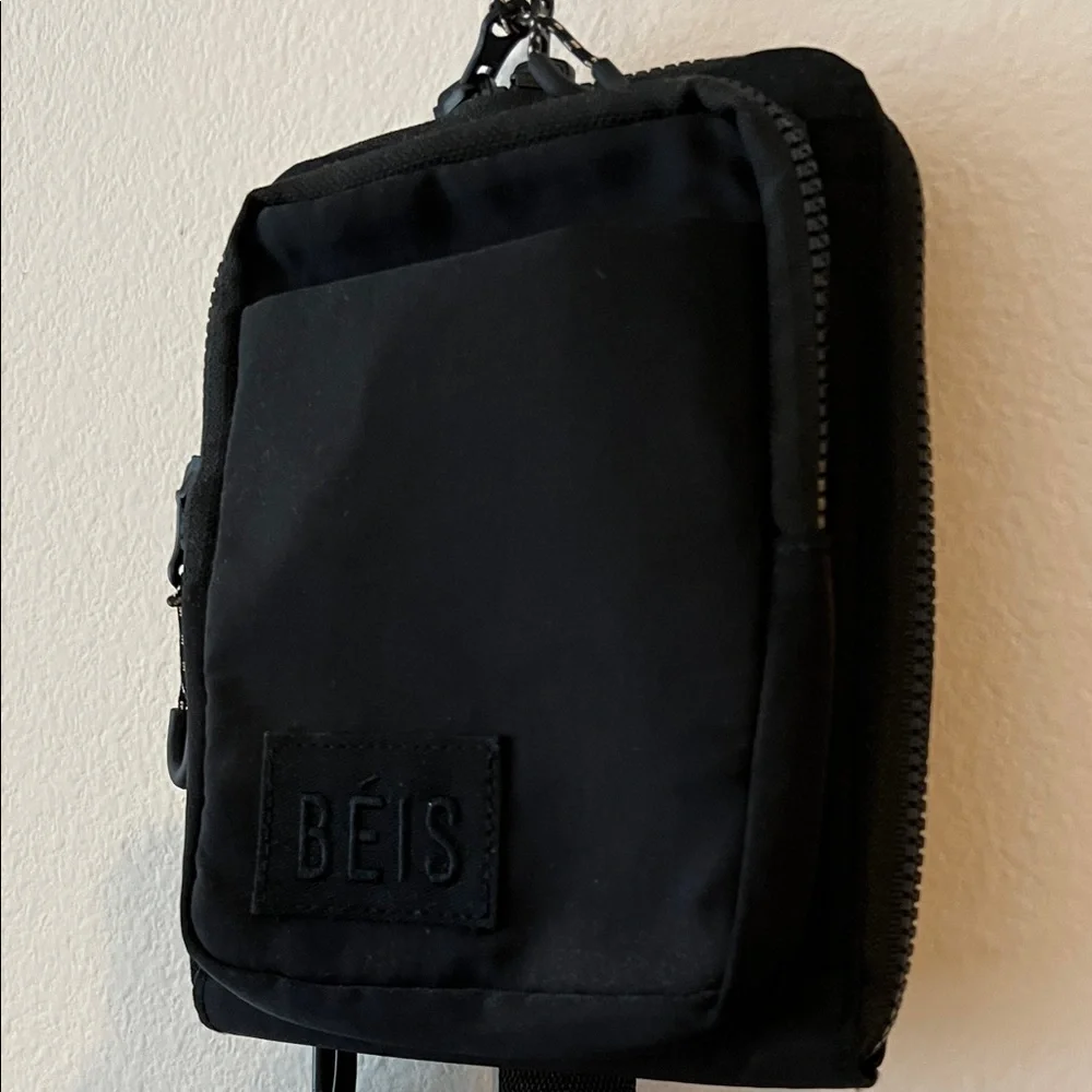 BEIS The Sport Sling in Black - Picture 2 of 14